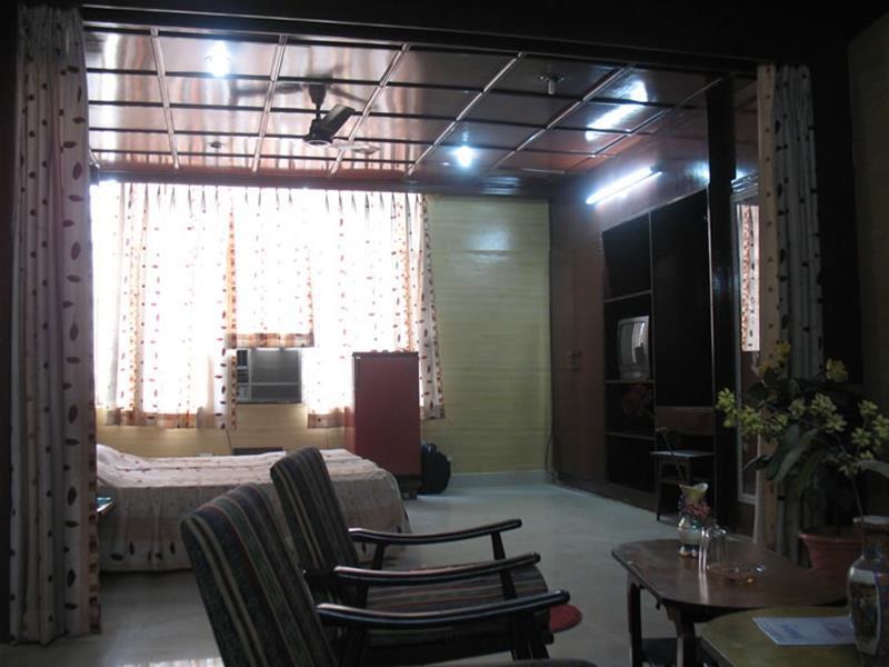 Gaurav Hotel Kanpur Exterior foto